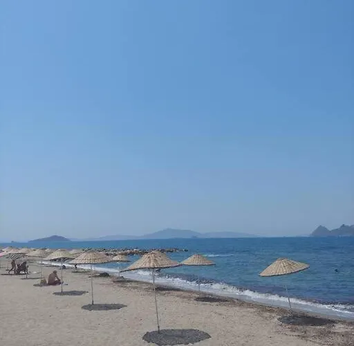 300m To 2 Bedroom Upstairs Flat With Pool A2 - Yeni Duenya *