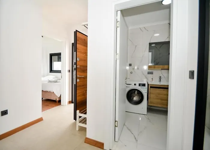 300m To 2 Bedroom Upstairs Flat With Pool A2 - Yeni Dunya Appartement