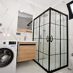 300m To 2 Bedroom Upstairs Flat With Pool A2 - Yeni Dunya *