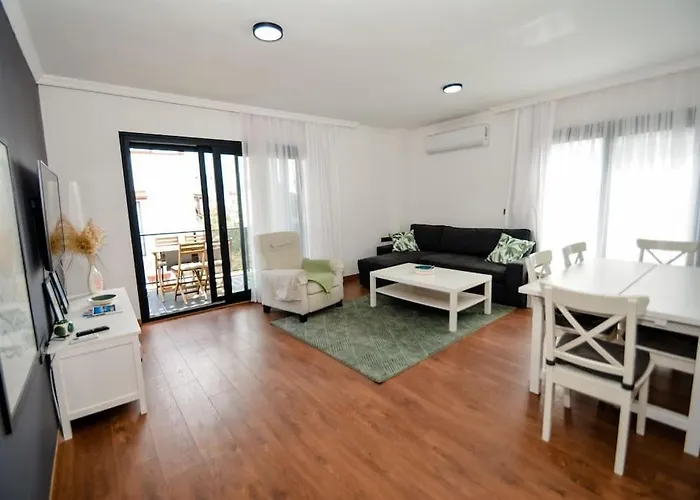 300m To 2 Bedroom Upstairs Flat With Pool A2 - Yeni Dunya Appartamento *