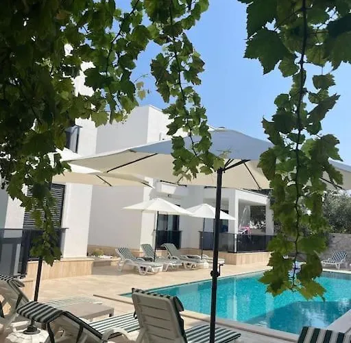 Appartement 300m To 2 Bedroom Upstairs Flat With Pool A2 - Yeni Dunya Bodrum