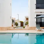300m To 2 Bedroom Upstairs Flat With Pool A2 - Yeni Dunya * ボドルム