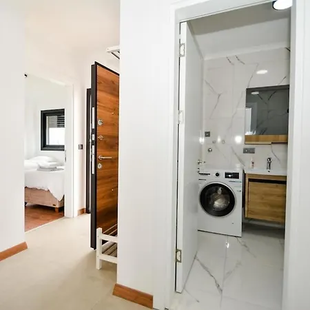 300m To 2 Bedroom Upstairs Flat With Pool A2 - Yeni Dunya Apartamento