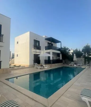 300m To 2 Bedroom Upstairs Flat With Pool A2 - Yeni Dunya Apartment
