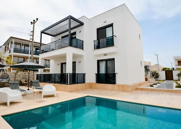 300m To 2 Bedroom Upstairs Flat With Pool A2 - Yeni Dunya Apartamento Bodrum